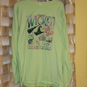 Wicked Changed For Good Long-sleeve Shirt! 💕💚💕💚✨️✨️